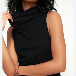 We The Free black turtleneck sleeveless lightweight layering Top medium